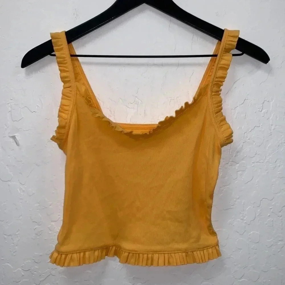 Me to We Essentials Yellow Cropped Tank Top Size Small